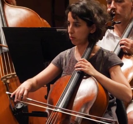 Carolina Matos – Violoncelista diplomada pela EPMVC
